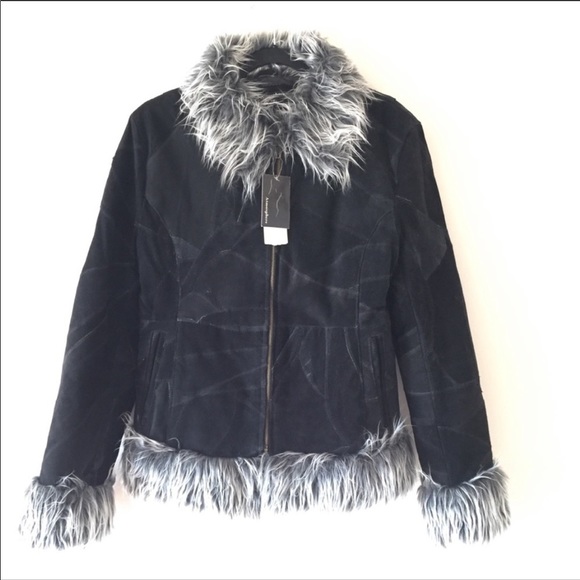 Atmosphere jacket with fur
